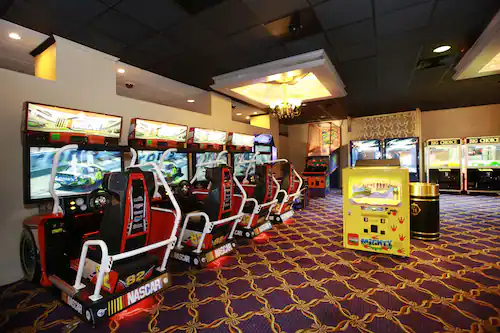 Huge Arcade